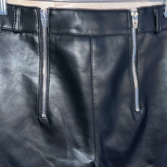 NWT BlankNYC Faux Leather Shorts Size 29 - Black - Picture 2 of 6